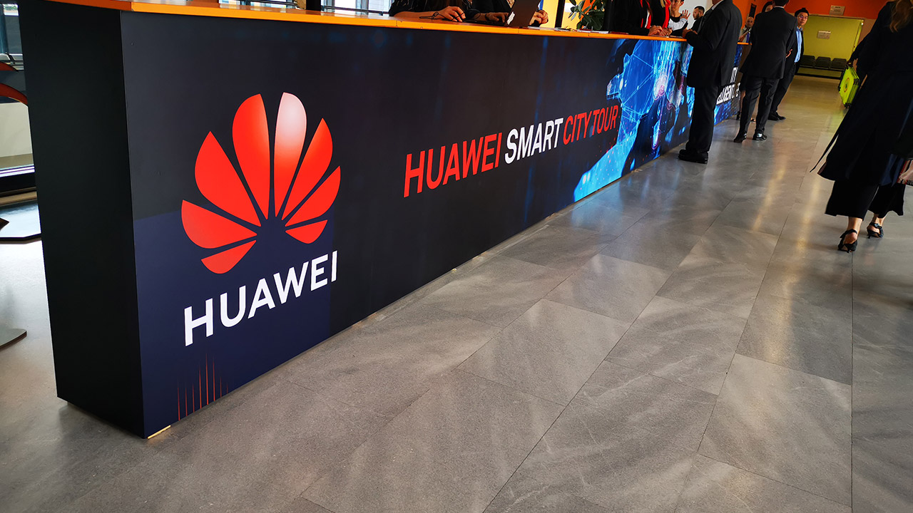 Huawei: una ricerca commissionata a EY stima in 5 milardi di euro limpatto della golden power sul 5G