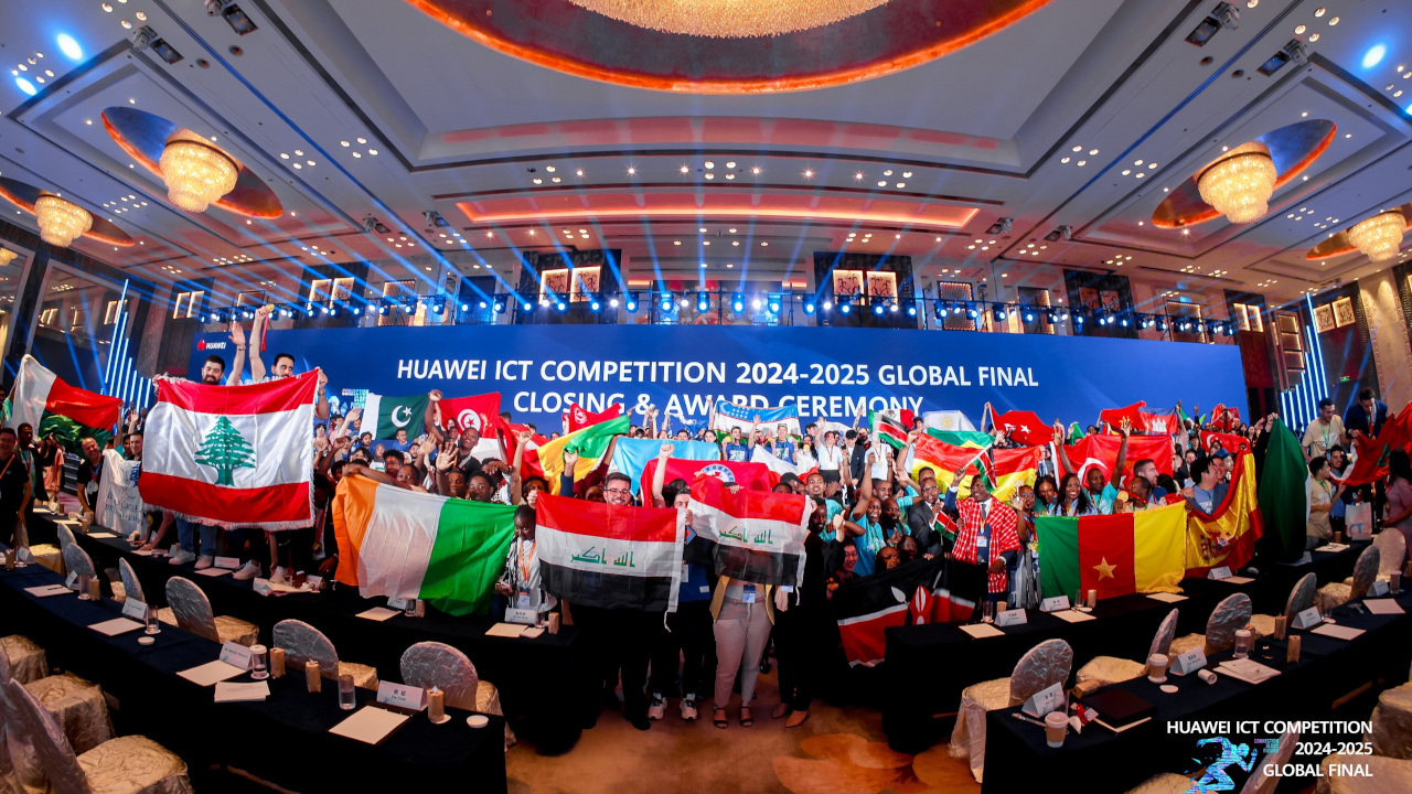 Huawei ICT Competition 2024 - 2025: gli studenti italiani si aggiudicano un secondo premio
