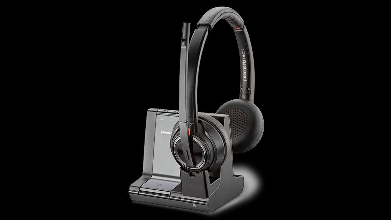 SAVI SERIE 8200, una sola cuffia per più dispositivi contemporaneamente