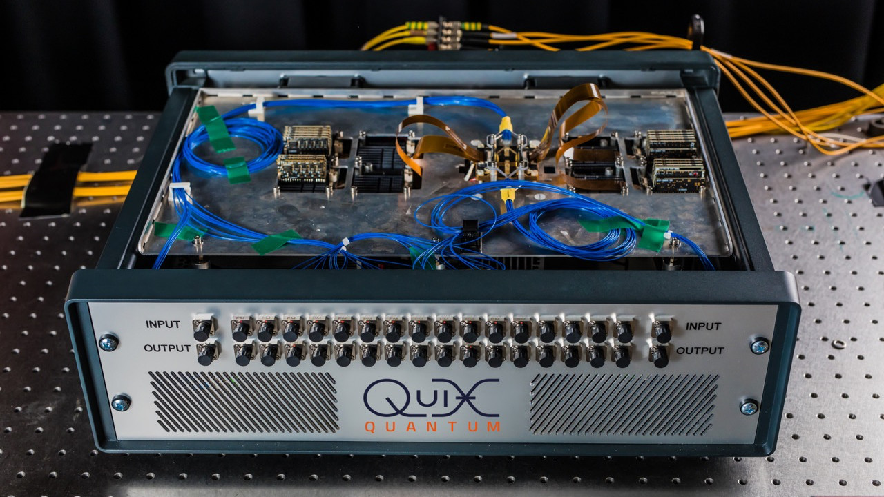 15 milioni di euro per i computer quantistici fotonici europei, con QuiX Quantum