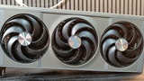 AMD Radeon RX 9070 XT, con l'ultimo aggiornamento supera la RTX 5070 Ti con un prezzo inferiore di 150 euro