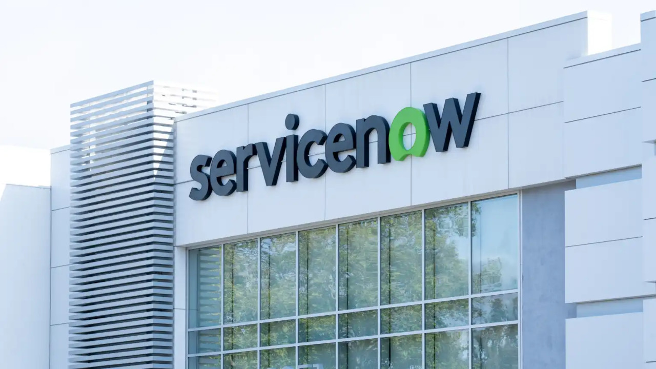 ServiceNow potenzia la piattaforma con l'orchestratore di agenti IA