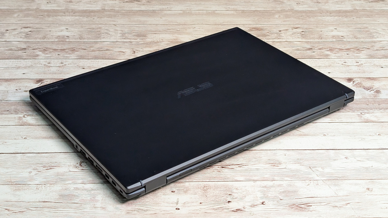 ASUS ExpertBook B3: un notebook conveniente, affidabile e sicuro per il mondo aziendale