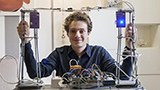 16enne italiano inventa la banda ultra-larga via laser e vince premio UE
