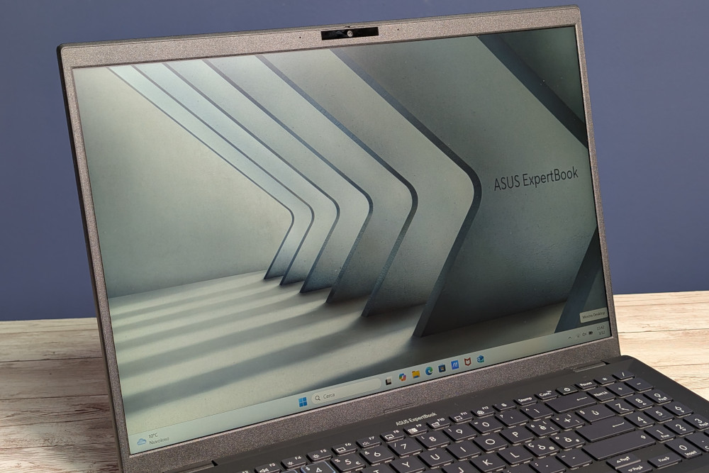 ASUS ExpertBook B3