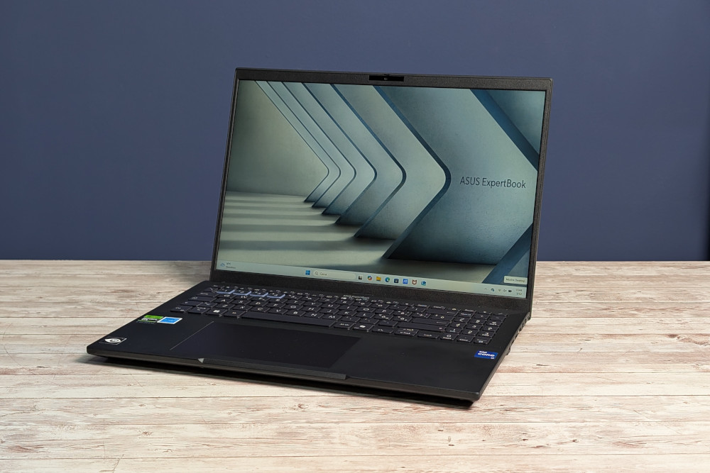 ASUS ExpertBook B3