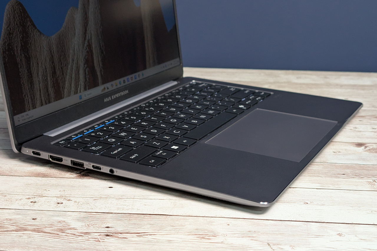 ASUS ExpertBook P5